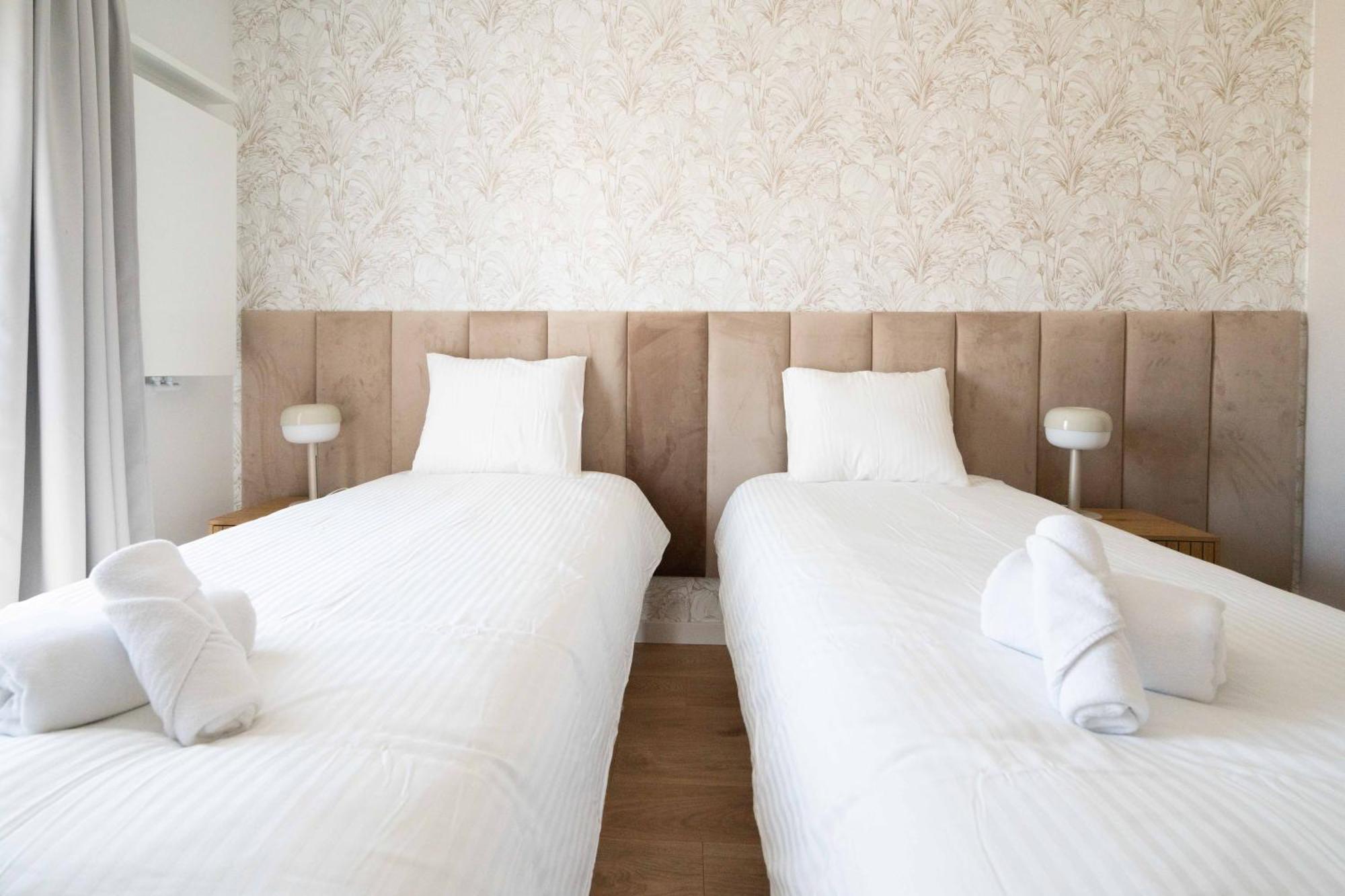 Aparthotel Weissa 7 Krakow Exterior photo